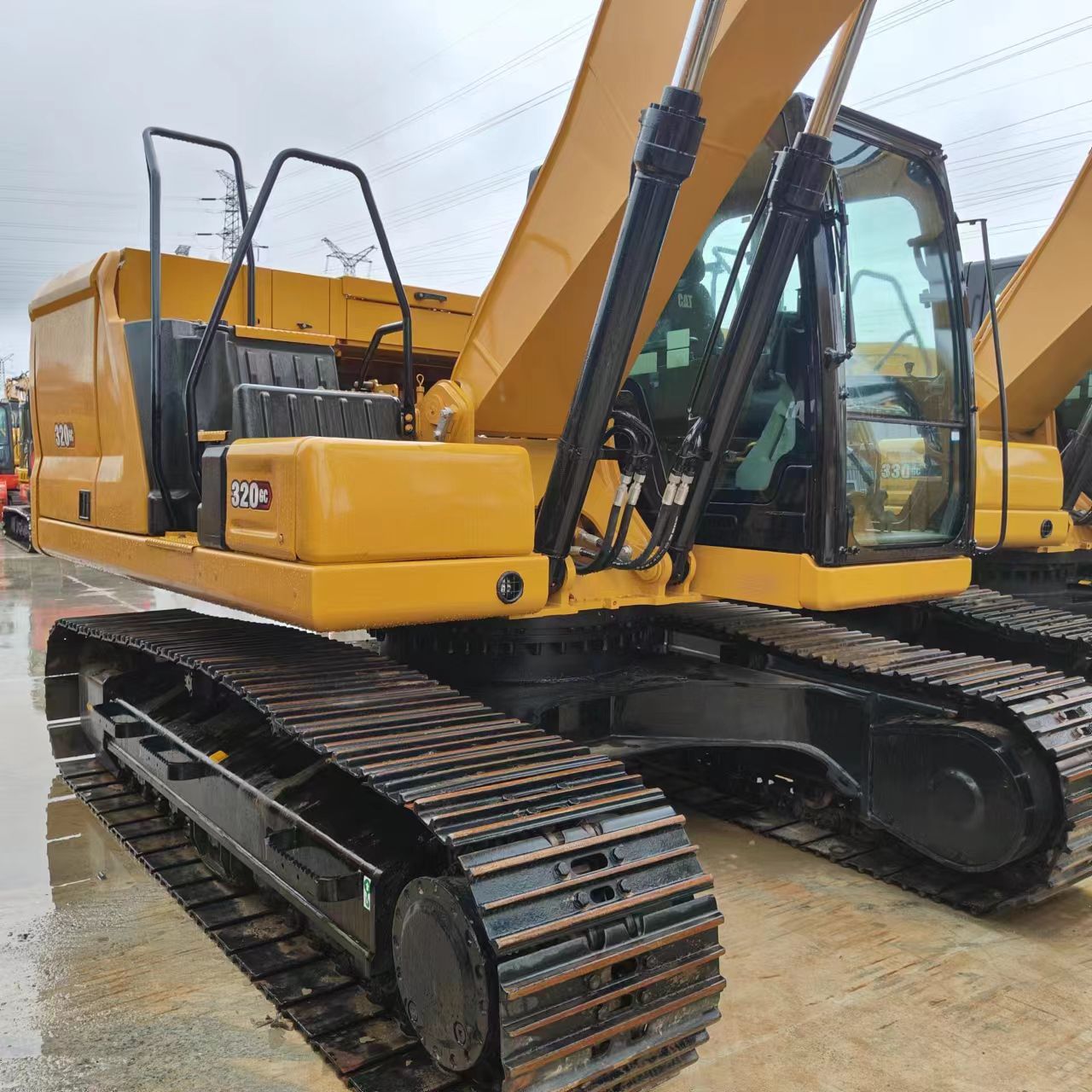 USED CATERPILLAR 320GC EXCATOR