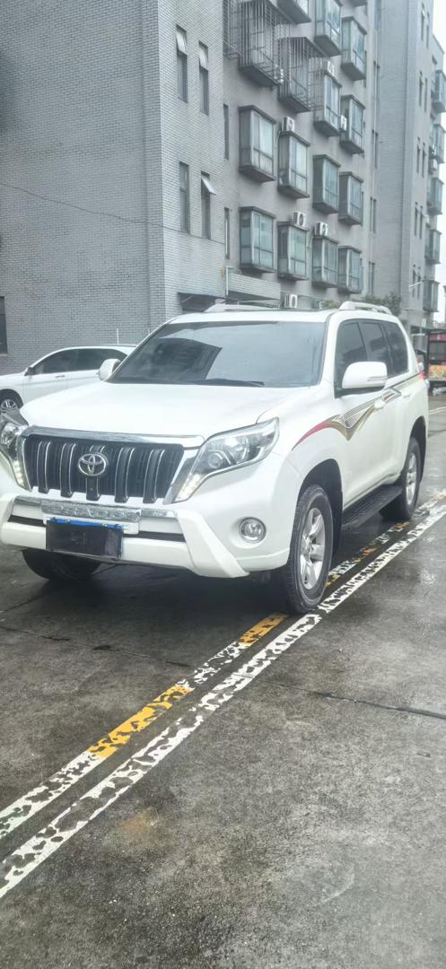 Toyota Land Cruiser Prado TXL – Premium 4x4 SUV