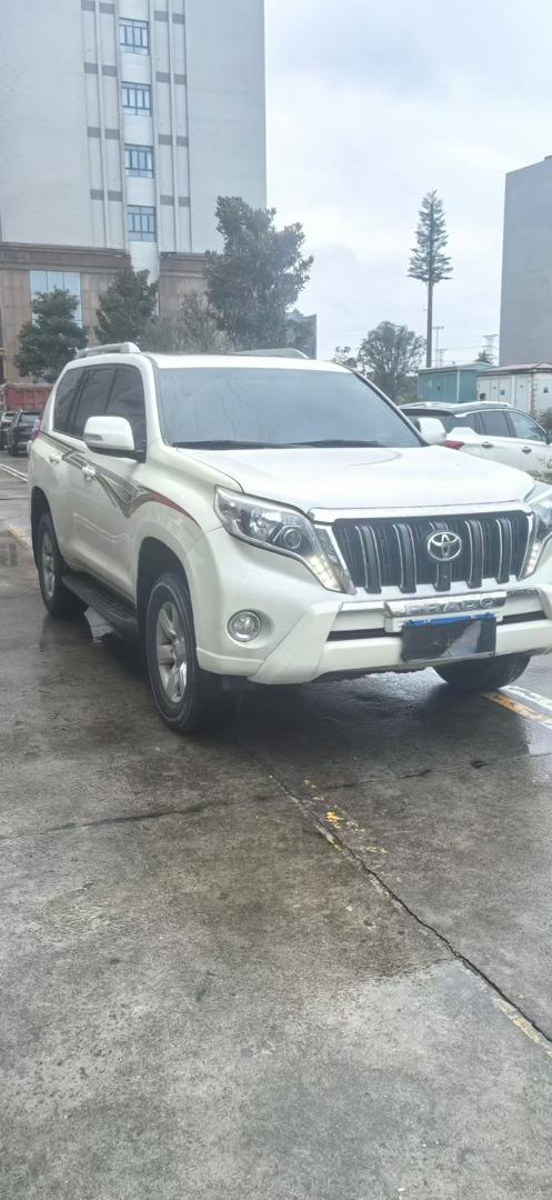 Toyota Land Cruiser Prado TXL – Premium 4x4 SUV