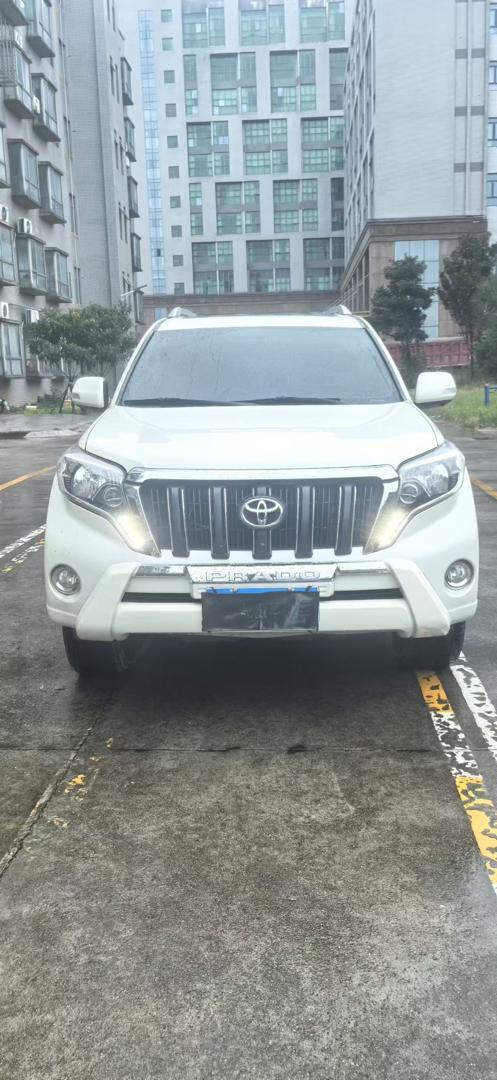 Toyota Land Cruiser Prado TXL – Premium 4x4 SUV